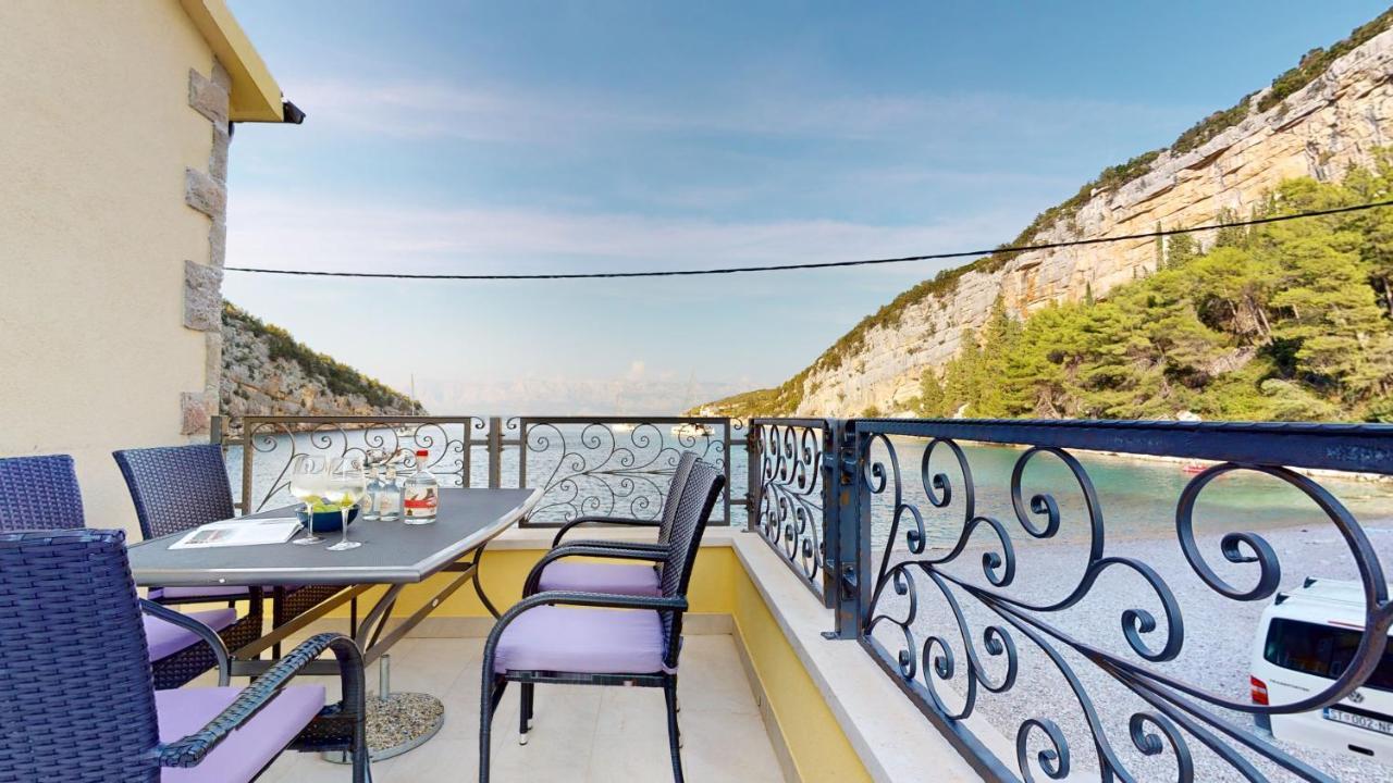 Zen-Pok House On The Beach - Pokrivenik Zastražišće Kültér fotó